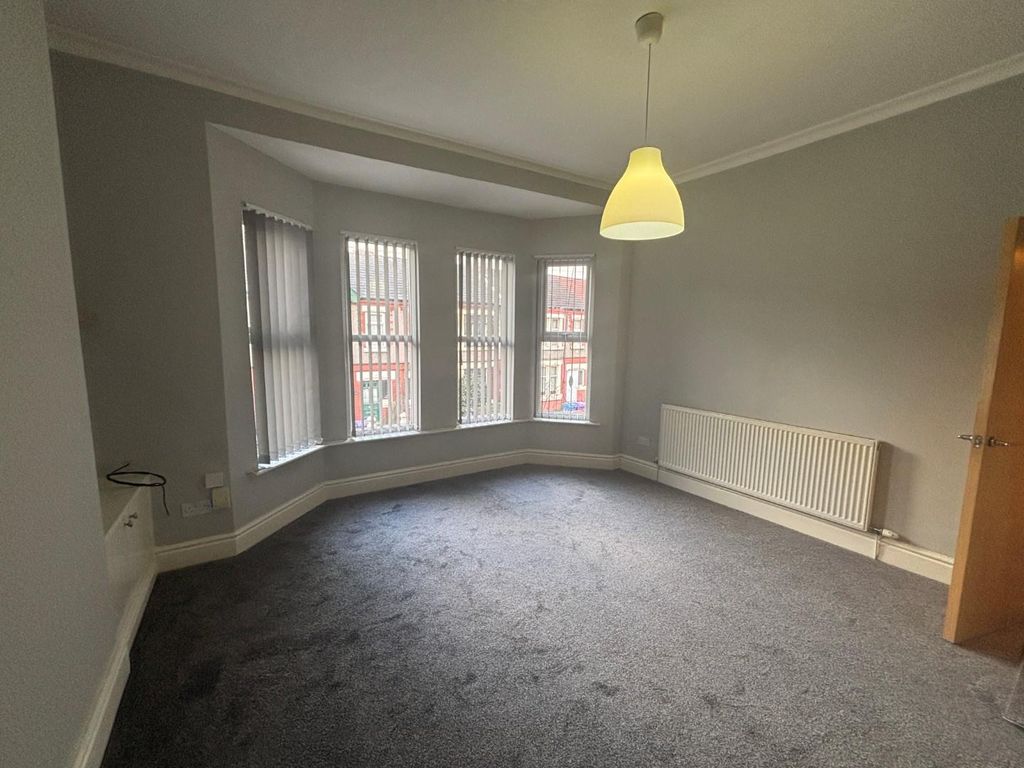 Property photo 3 of 10 2.Jpg