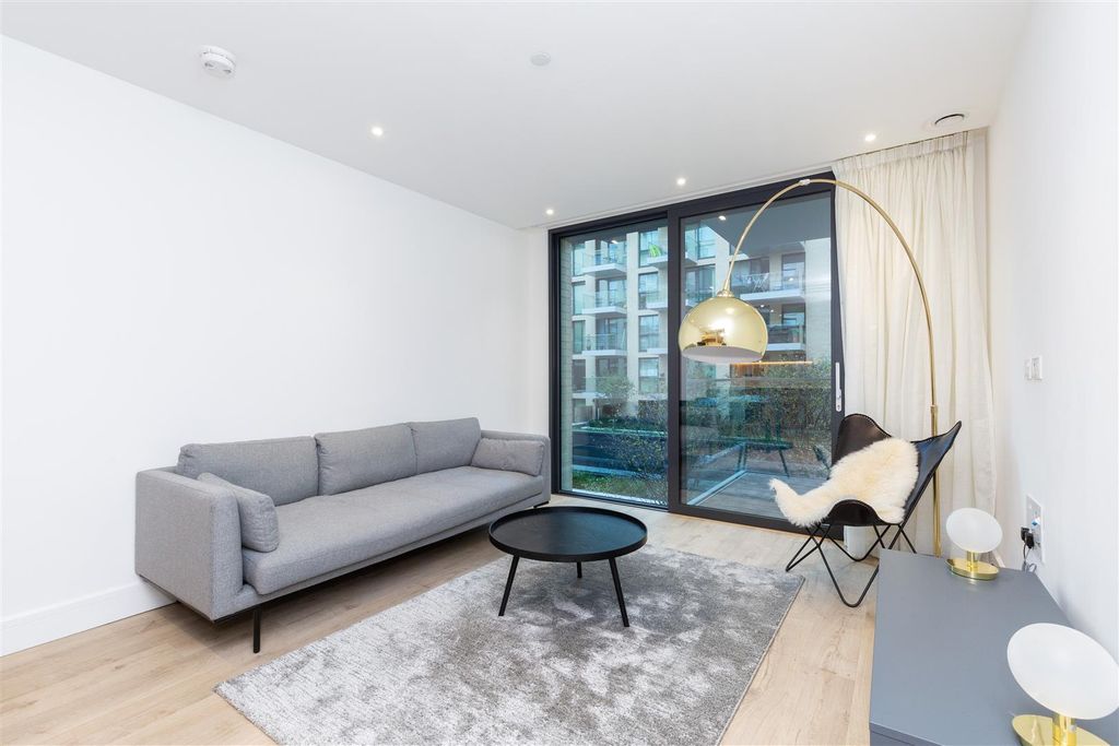 Property photo 1 of 13 210 Neroli House -4.Jpg