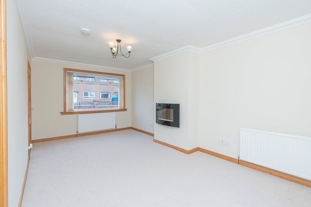Property photo 3 of 30