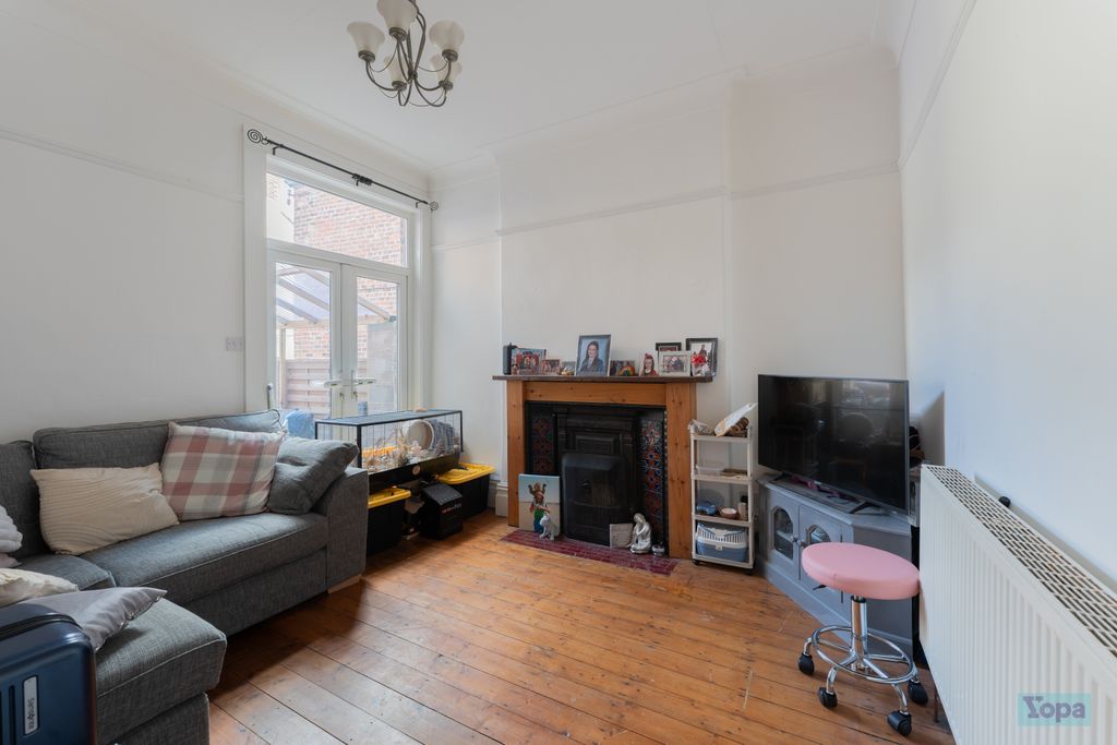 Property photo 3 of 16 Dining Room