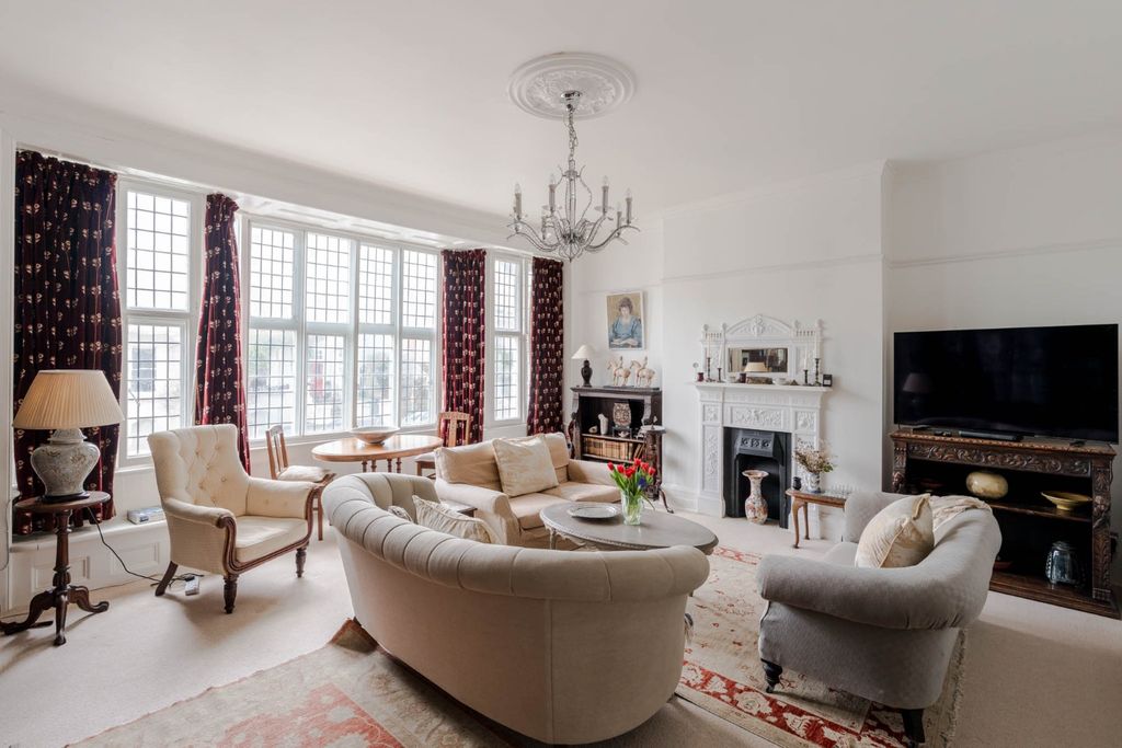 Property photo 1 of 25