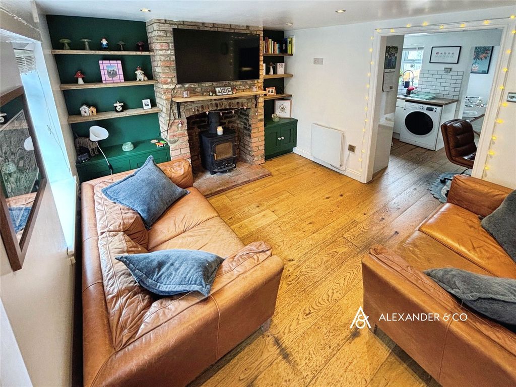 Property photo 3 of 18 Picture No. 09