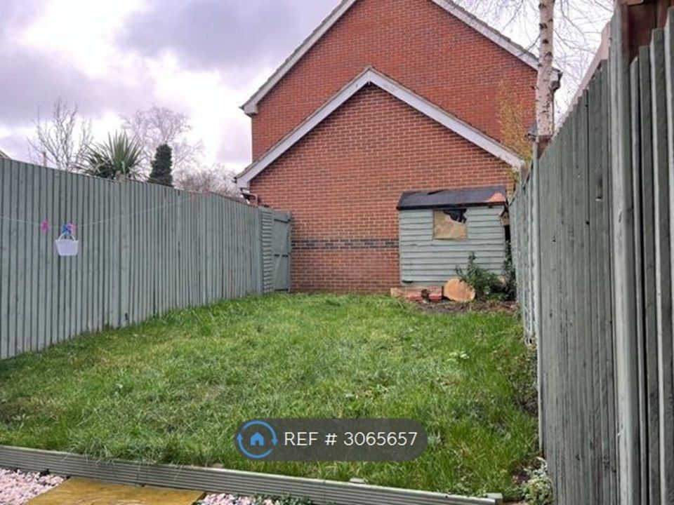 Property photo 2 of 6 Back Garden