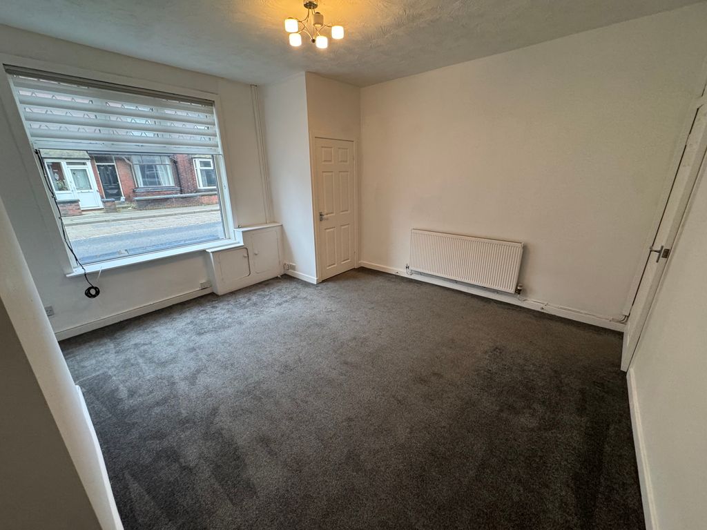 Property photo 2 of 16 1