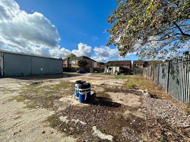 Property photo 3 of 19 Photo 2