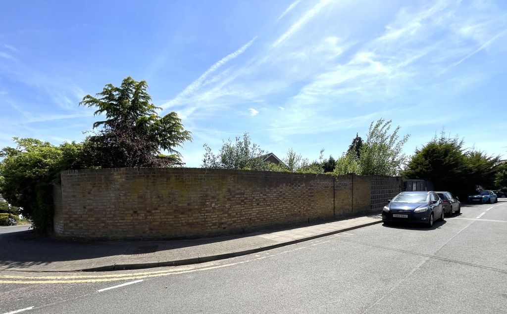 Property photo 2 of 4