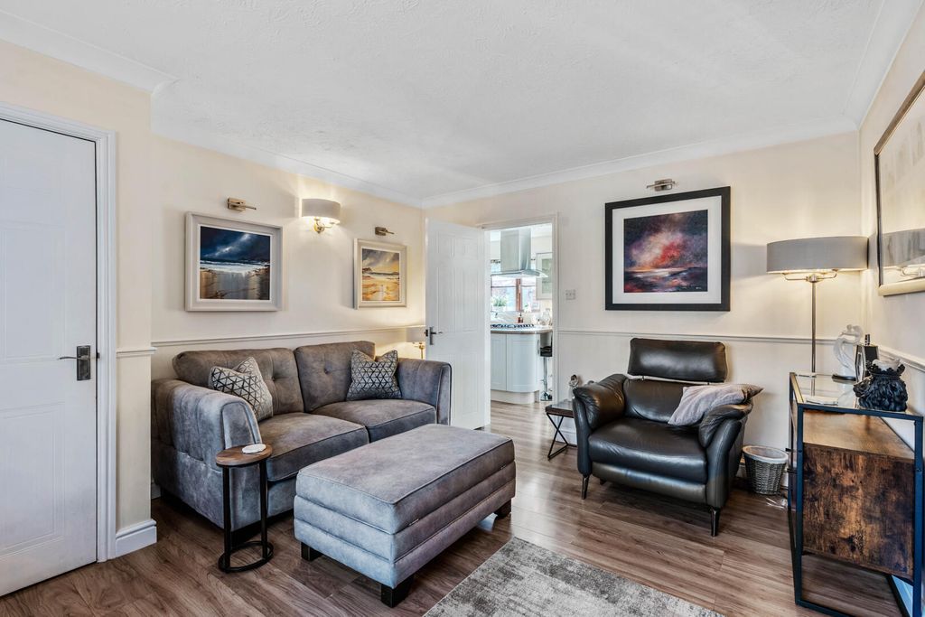 Property photo 3 of 22 Living Room