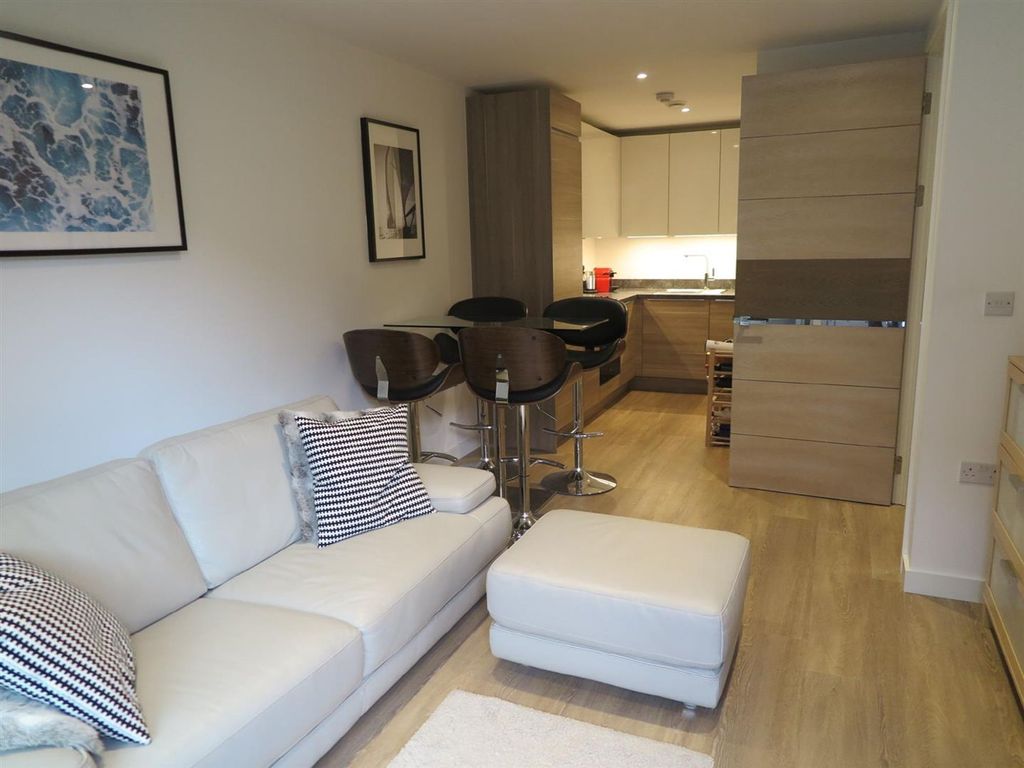 Property photo 2 of 14 Reception Room