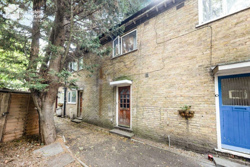 Property photo 1 of 16 Front View