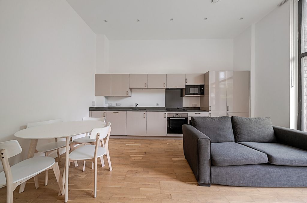 Property photo 2 of 17 3-681A13E7F21d0-1...