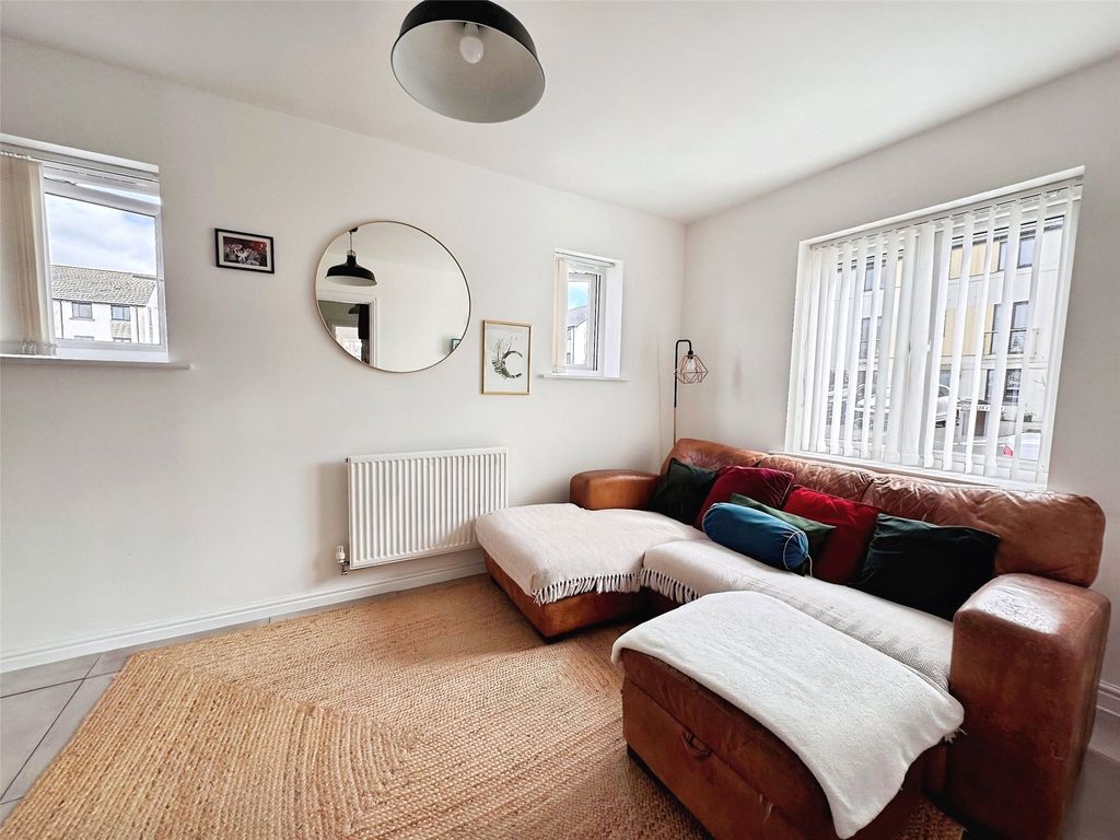 Property photo 2 of 26 Picture No. 13