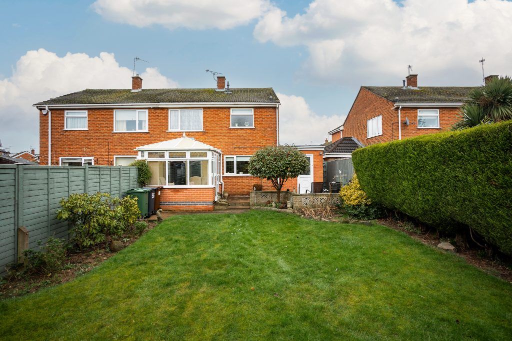 Property photo 2 of 25