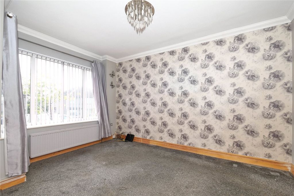Property photo 2 of 24 Picture No. 04