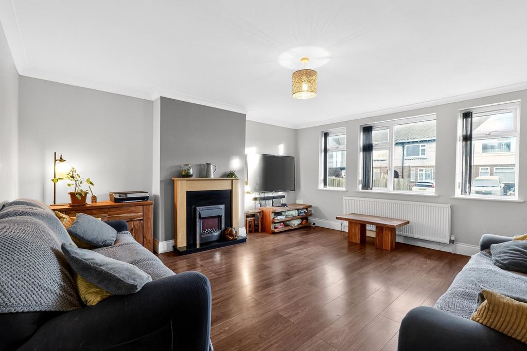 Property photo 2 of 20 Pnmb1239.Jpg