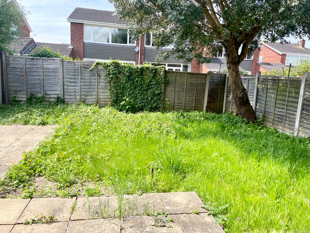 Property photo 2 of 28