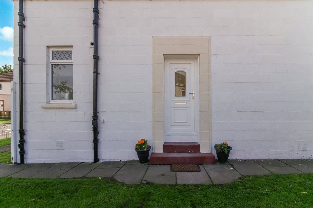 Property photo 2 of 22 Picture No. 02