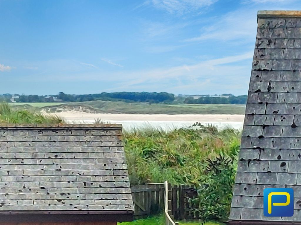 Property photo 2 of 25