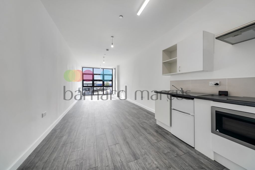 Property photo 1 of 9 Image