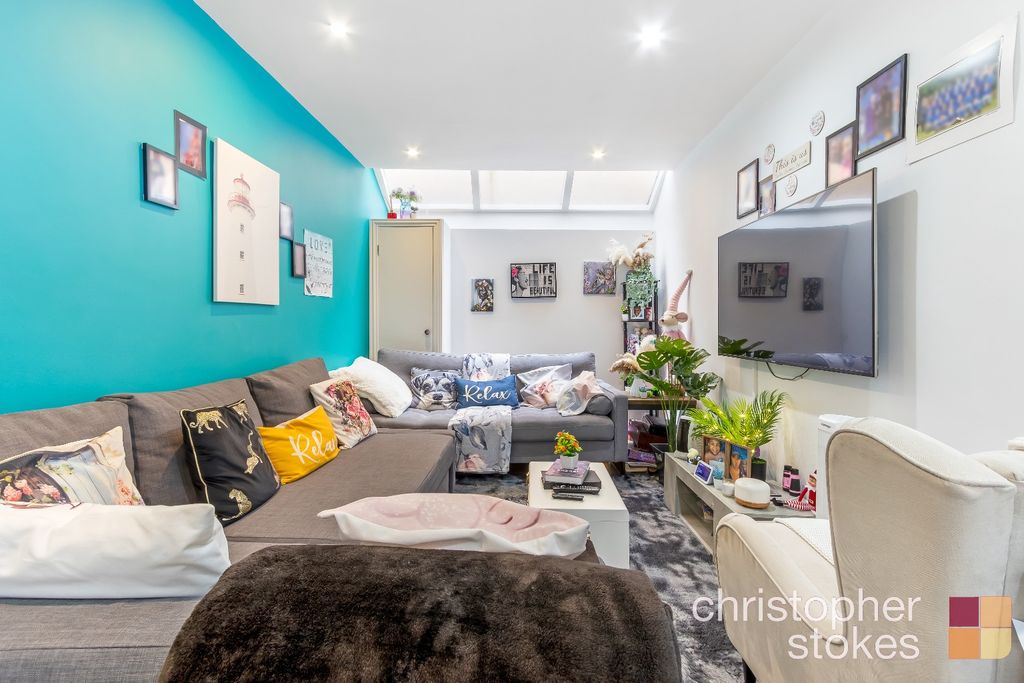 Property photo 3 of 31 4263304