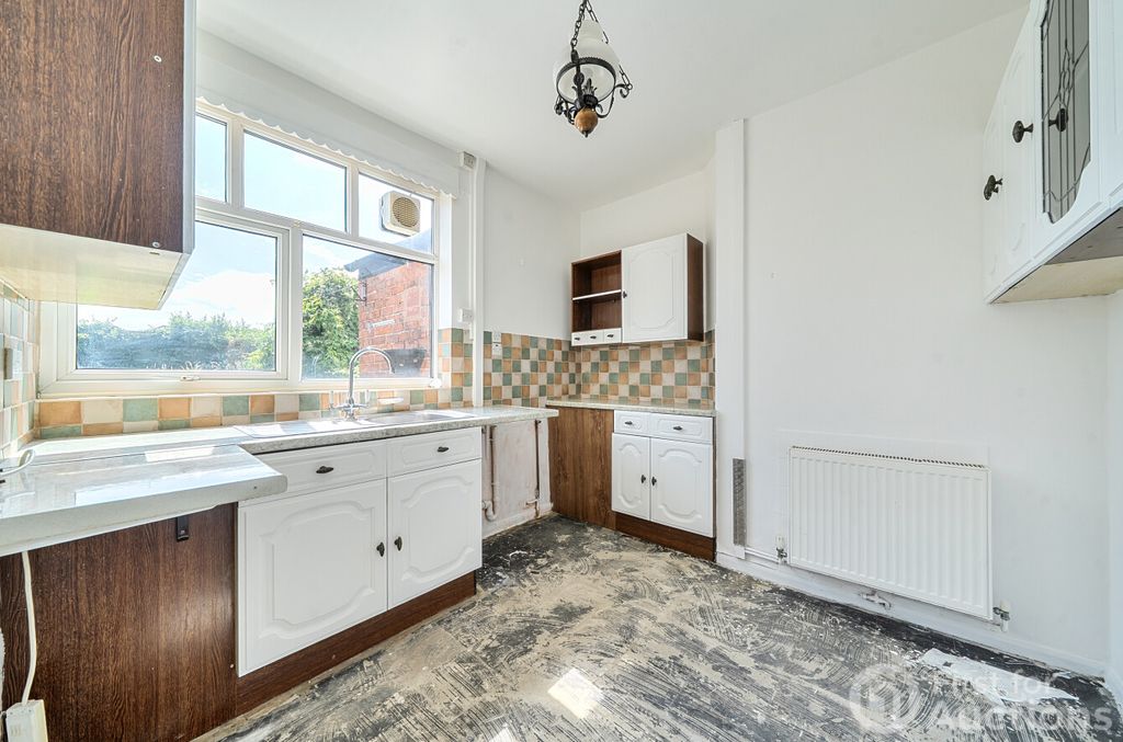 Property photo 3 of 9 3