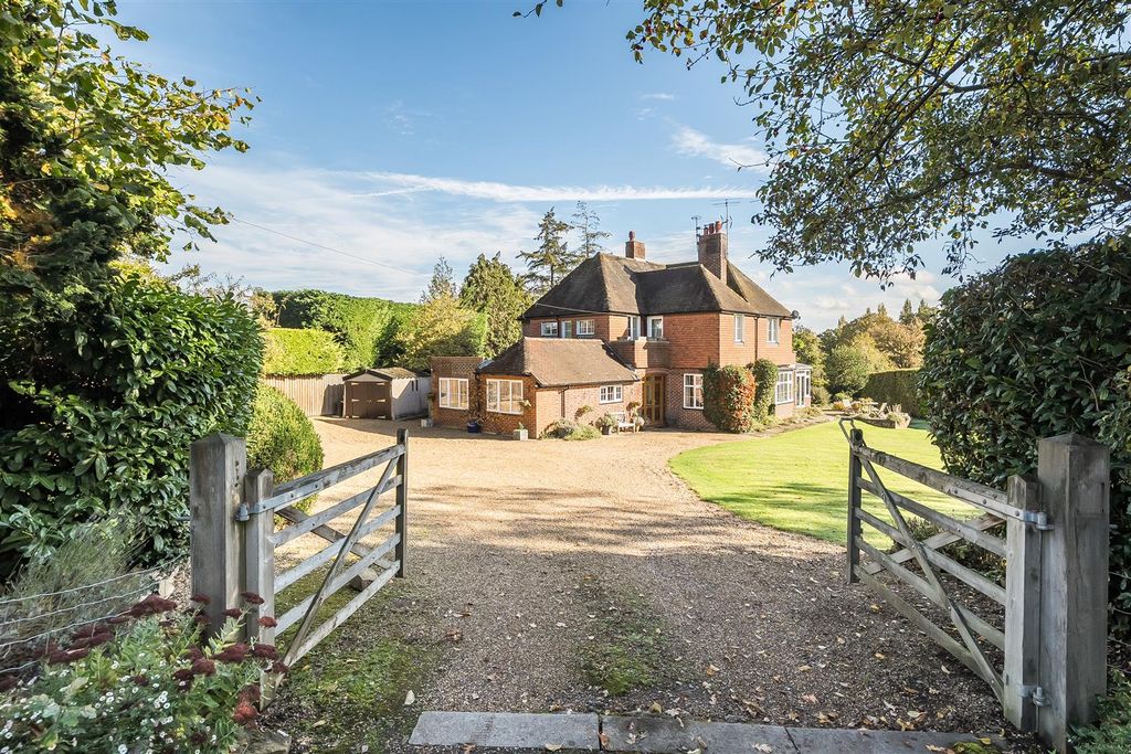 Property photo 1 of 24 1371829-1-68F8Ba64E62F2.Jpg