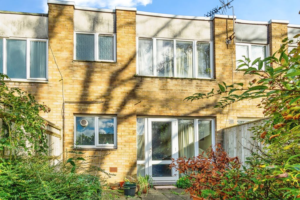 Property photo 2 of 17 Photo