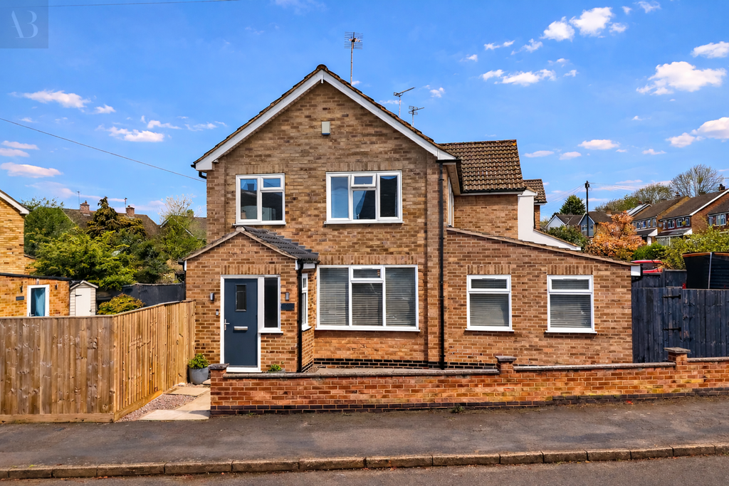 Property photo 1 of 25 Fronthouse