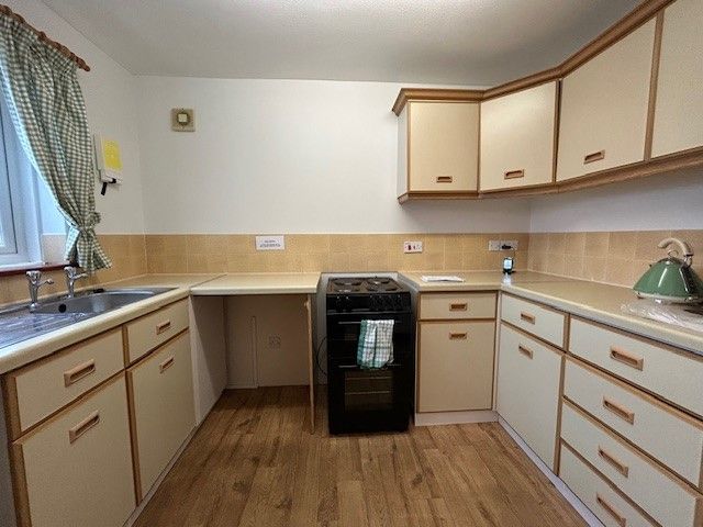 Property photo 2 of 8