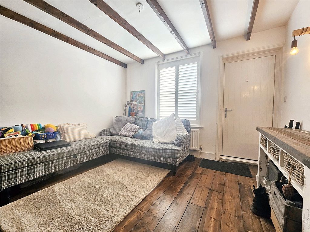 Property photo 2 of 22 Picture No. 04