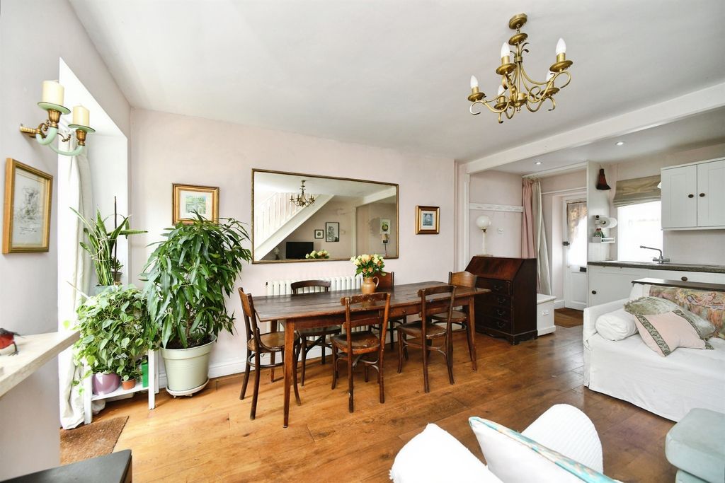 Property photo 3 of 24