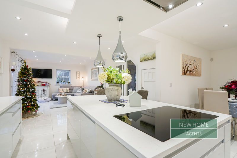 Property photo 3 of 51 Photo 45