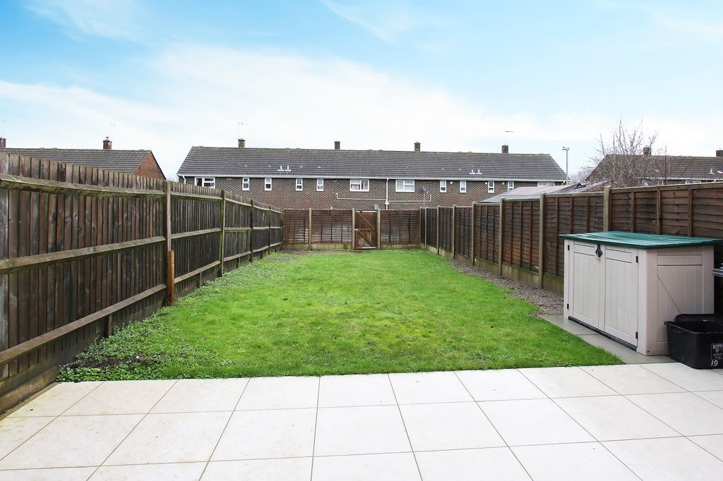 Property photo 2 of 5