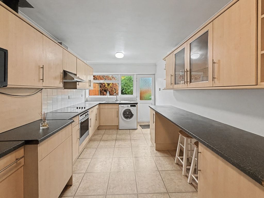 Property photo 3 of 42 4820457