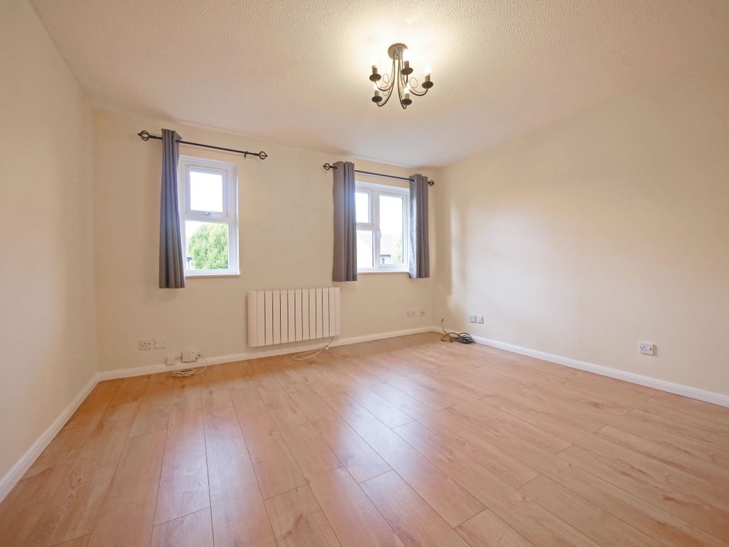 Property photo 3 of 5