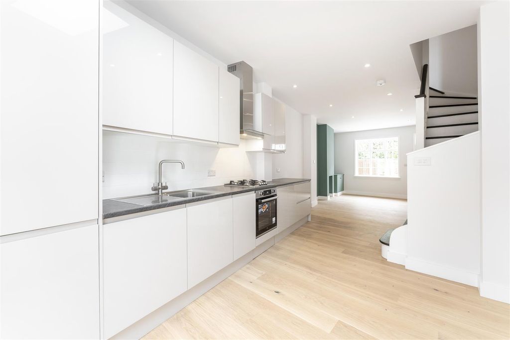 Property photo 3 of 13 Helliwell &amp; Co.