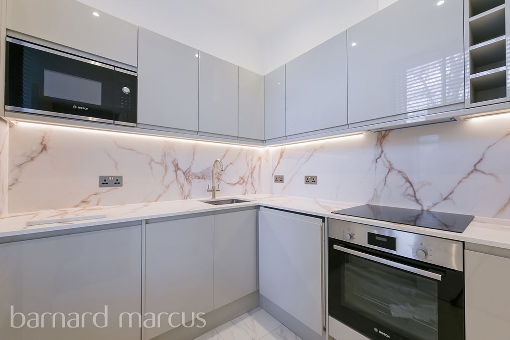 Property photo 2 of 7 Bedroom 1