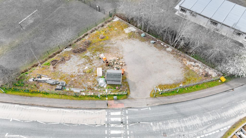 Property photo 1 of 11