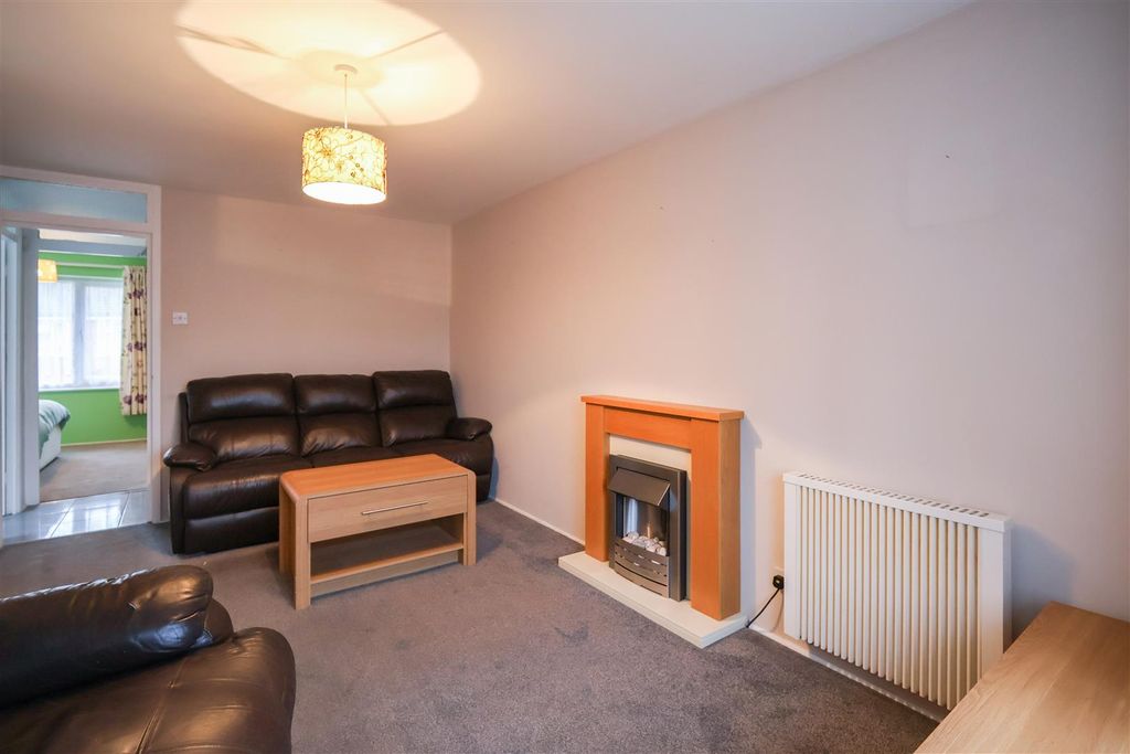 Property photo 3 of 11 Img_0305.Jpg