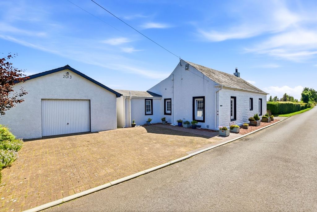 Property photo 1 of 28