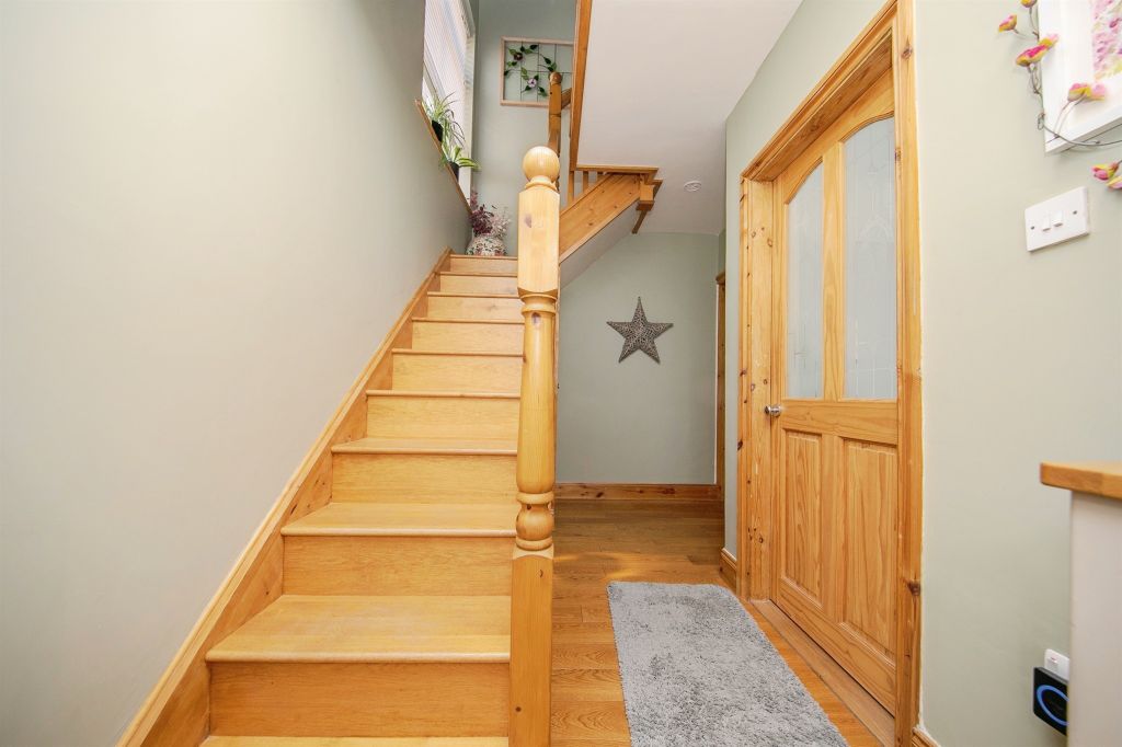 Property photo 2 of 21