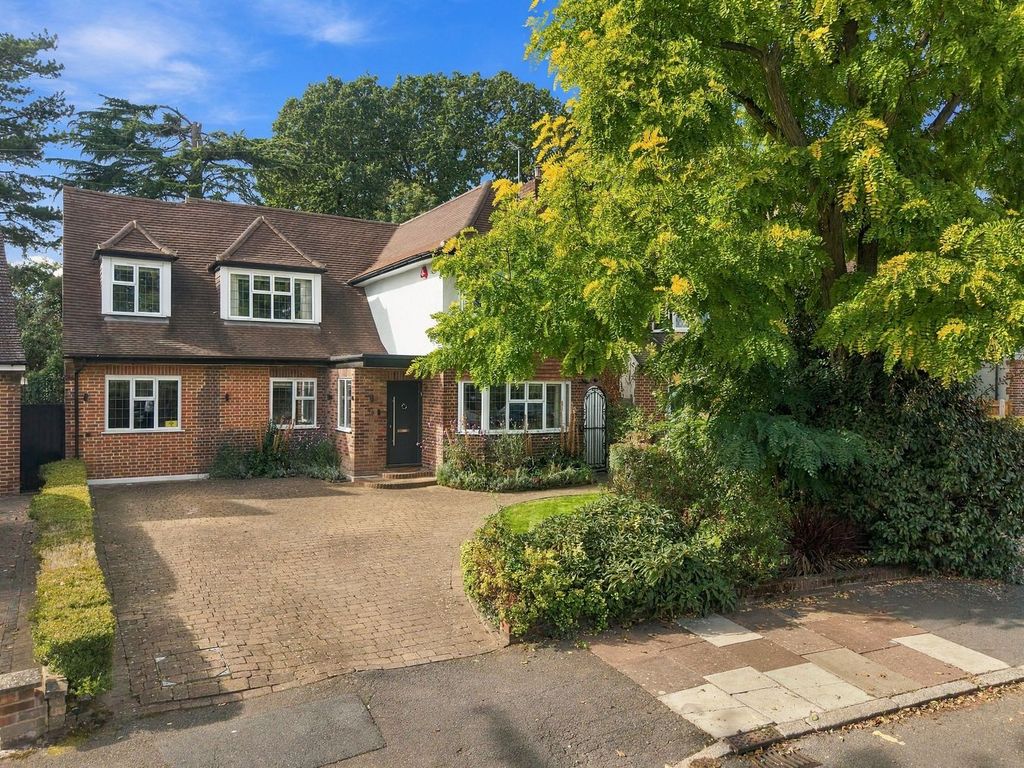 Property photo 1 of 24