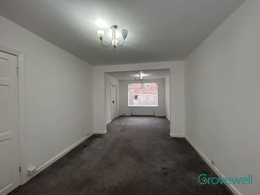 Property photo 2 of 25