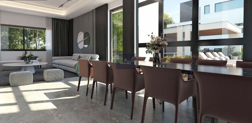 Property photo 2 of 3