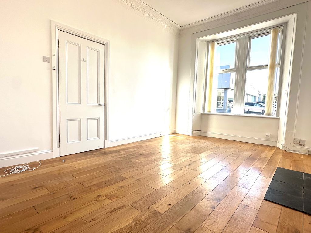 Property photo 2 of 4 Lounge