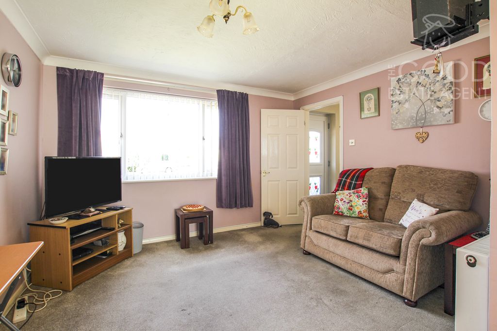Property photo 3 of 14