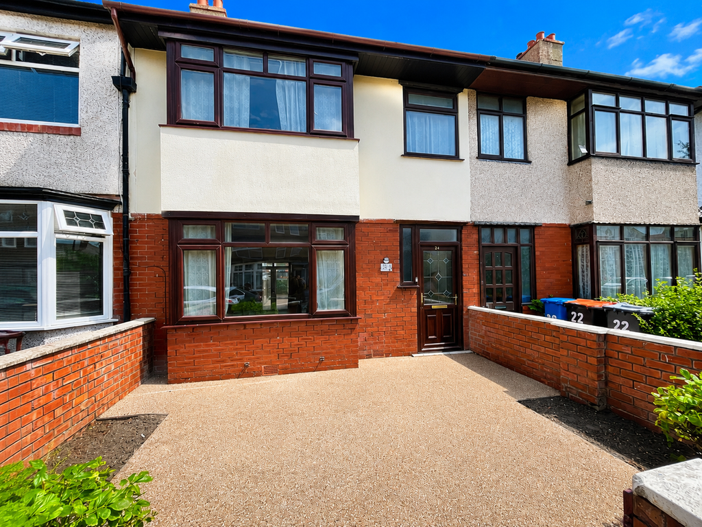 Property photo 1 of 17