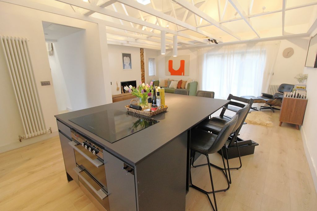 Property photo 2 of 24 Img_5299_Dxo