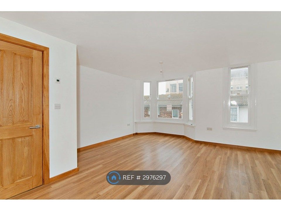 Property photo 2 of 9 Living Room