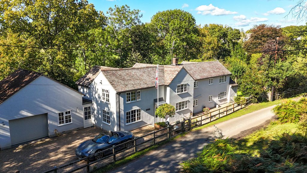 Property photo 1 of 24