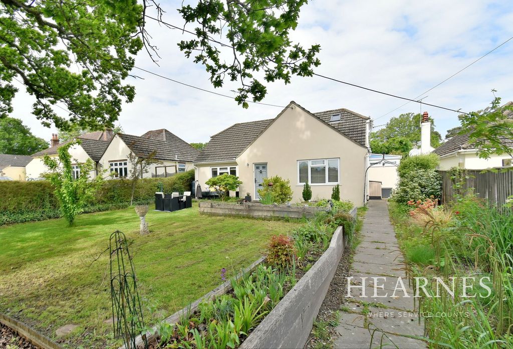 Property photo 1 of 18